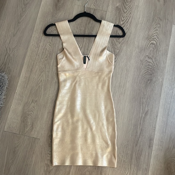 Marciano Dresses & Skirts - Love This Dress! NWOT